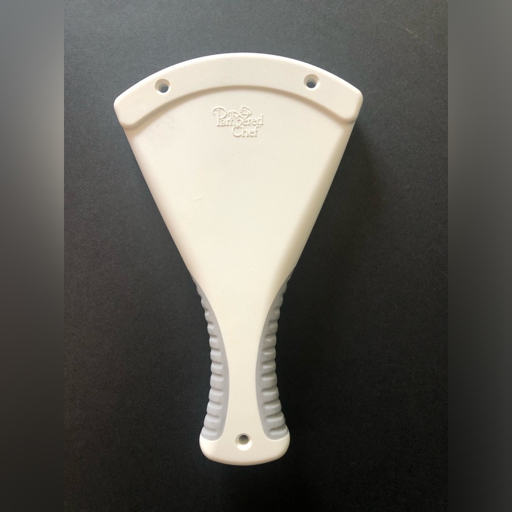 The Pampered Chef Jar Opener